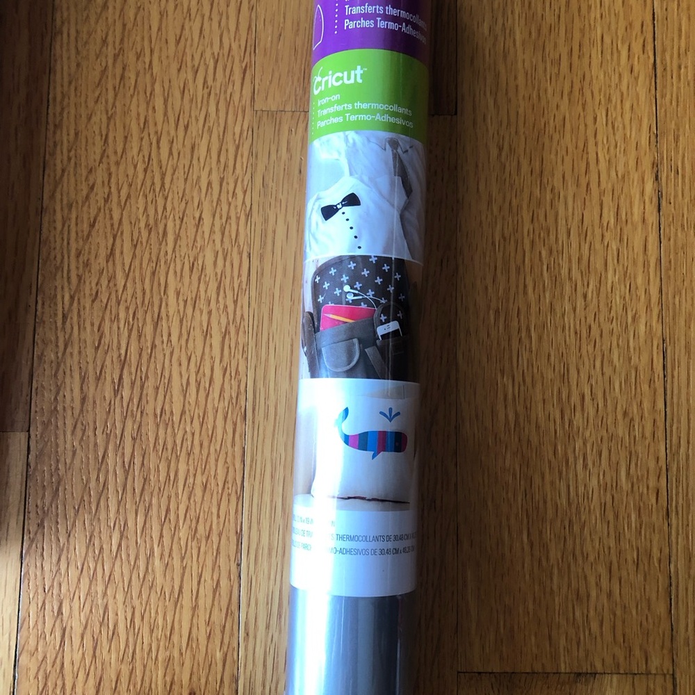 Cricut Smart Vinyl Permanent Rolls - White, Silver, Brown, Matte White - Picture 4 of 6